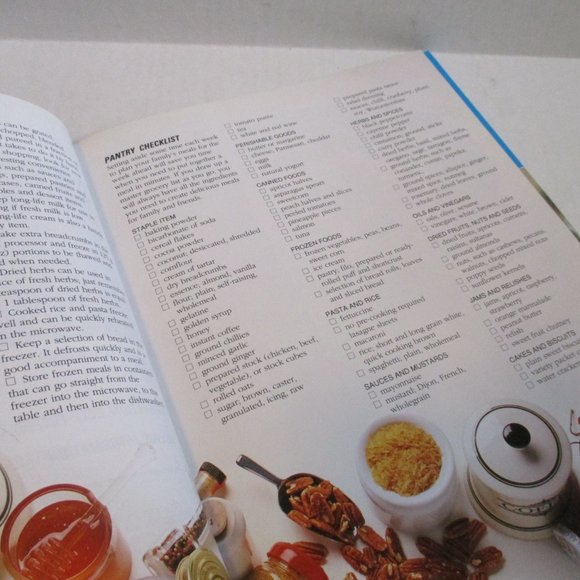 *Quick and Easy Meals in Minutes Cookbook - Picture 4 of 5